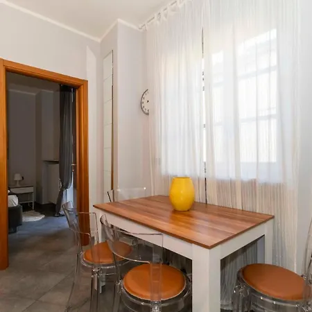 Guesthost - Miglietti A Few Steps From Piazza Statuto! דירה טורינו