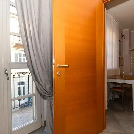 شقة Guesthost - Miglietti A Few Steps From Piazza Statuto! تورينو