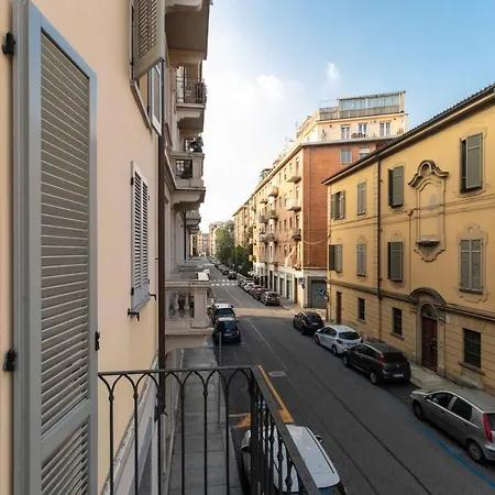 Guesthost - Miglietti A Few Steps From Piazza Statuto! تورينو